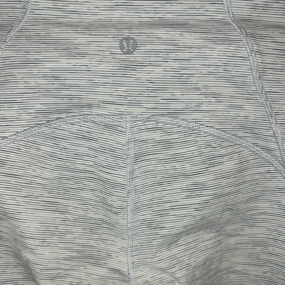 Lululemon Train Times 7/8 Pant 25" Wee Are From Space Nimbus Battleship Sz.4 - Picture 10 of 11